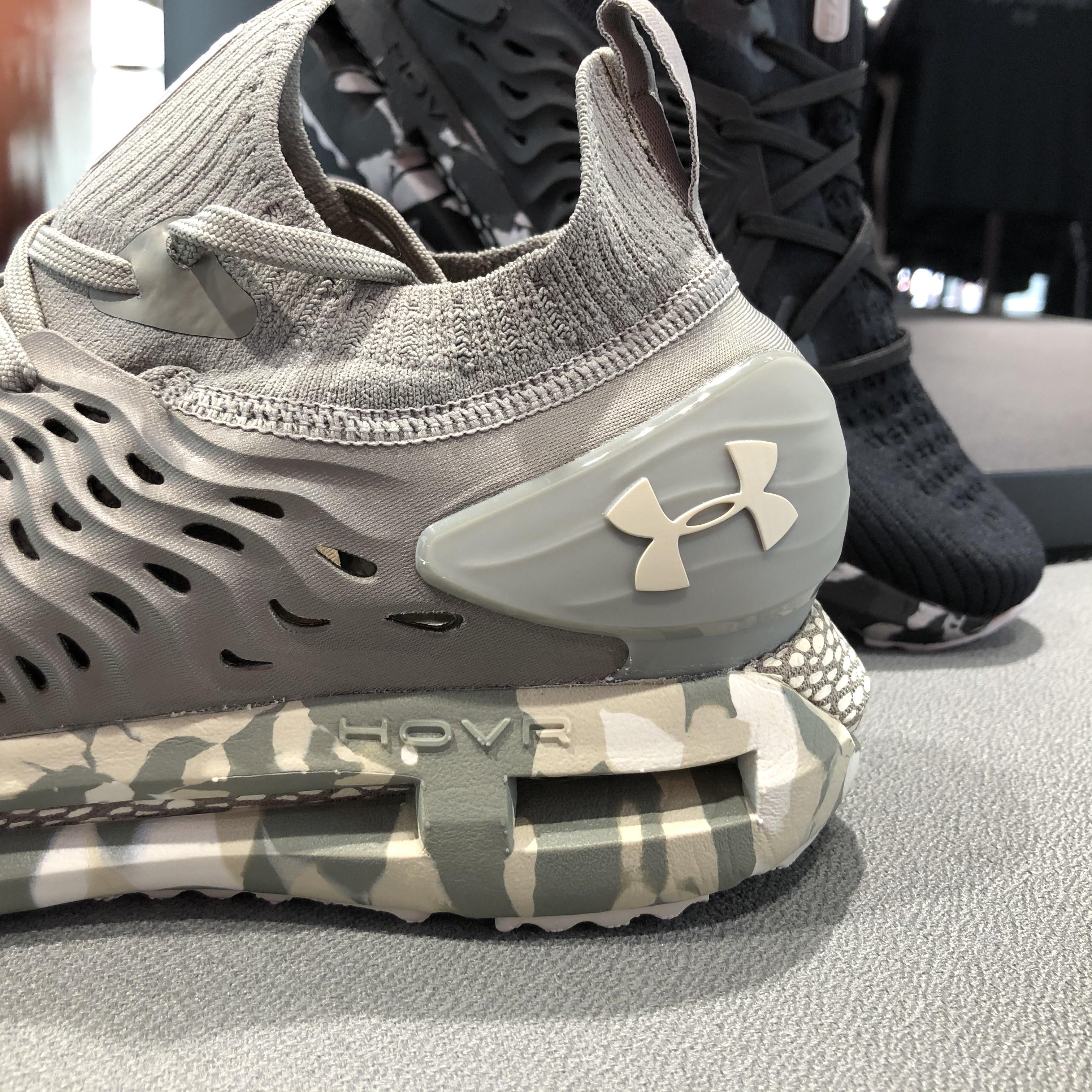 UAホバーファントムRN NEWカラー | UNDER ARMOUR CLUBHOUSE 渋谷 ...